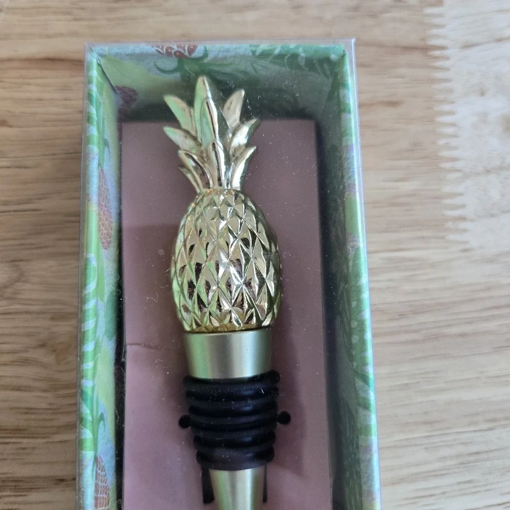 Pineapple Wine‎ Bottle Stopper Gold